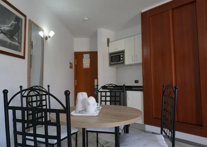 Piramides * 아데제