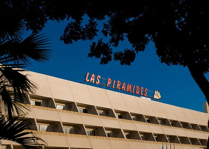 Piramides 아파트 아데제